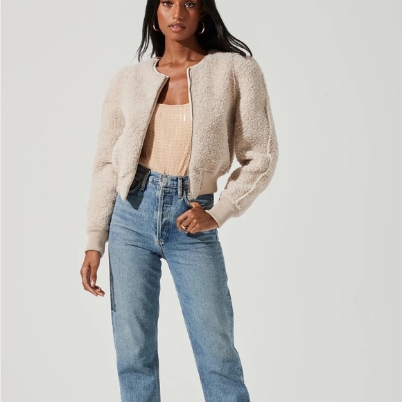 Stacy Faux Fur Jacket Ivory - Picture 2 of 11